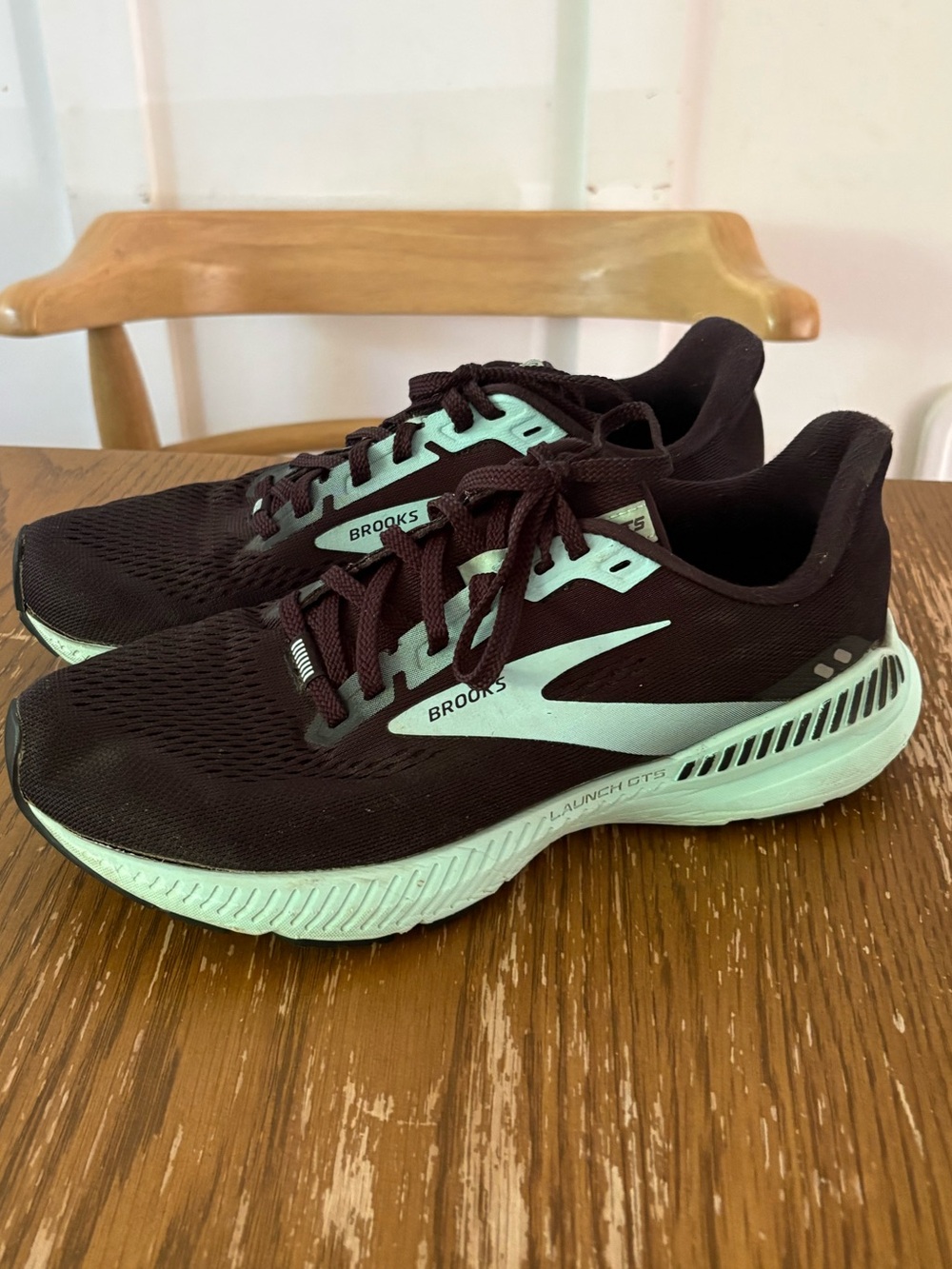 Brooks Women's Launch GTS 8 Running Shoes Size 8 Black Blue - Picture 3 of 9